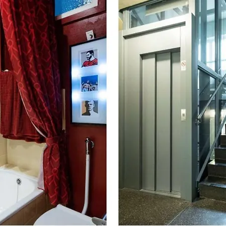 Cozy Modern With Small Balcony In The Heart Of 아파트