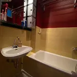 Cozy Modern With Small Balcony In The Heart Of アパート *