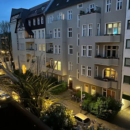 Cozy Modern With Small Balcony In The Heart Of *